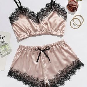 Lace Trim Set! Bralette with shorts!💓